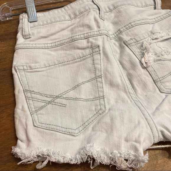 Aeropostale | Distressed Jegging Shorts - Picture 7 of 14